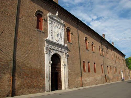 Вилла Charming Flat In Centro A Ferrara Con Posto Auto Экстерьер фото