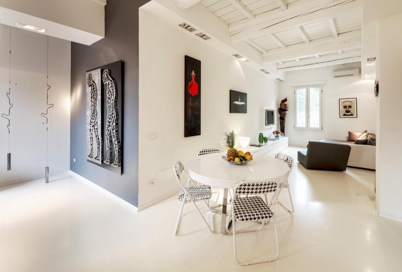 Вилла Charming Flat In Centro A Ferrara Con Posto Auto Экстерьер фото